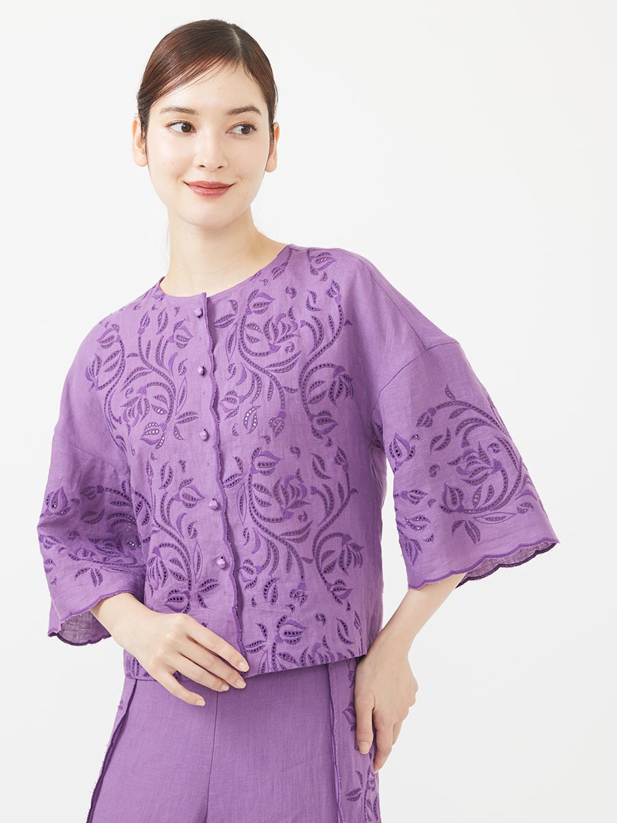 Eyelet embroidery blouse