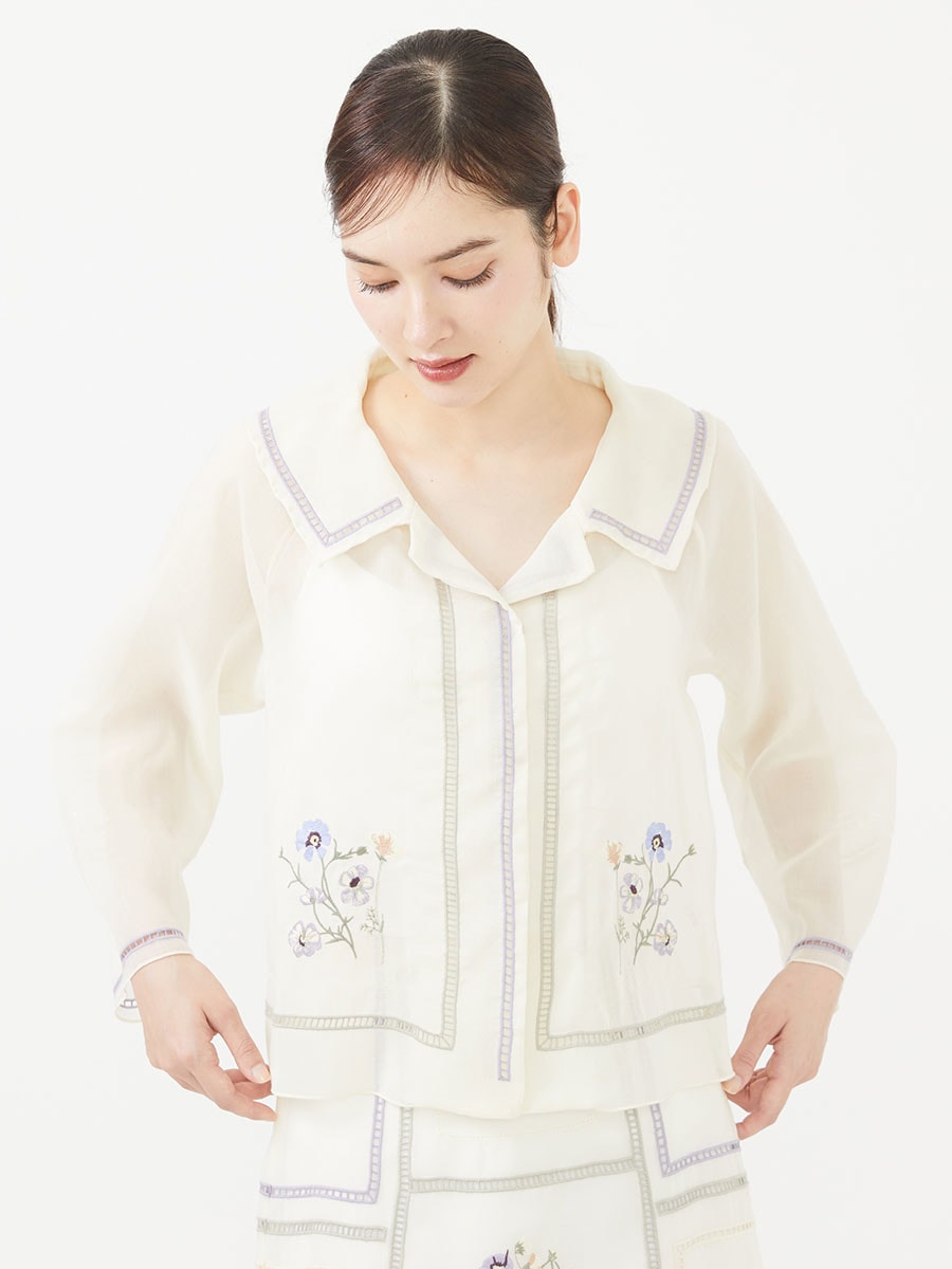 Flower & line embroidery blouse