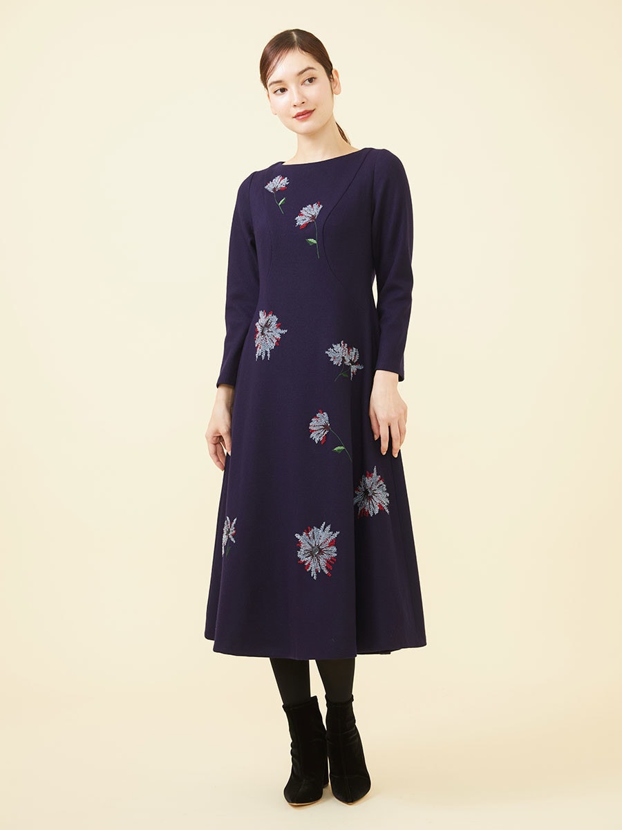 Flower embroidery wool jersey dress