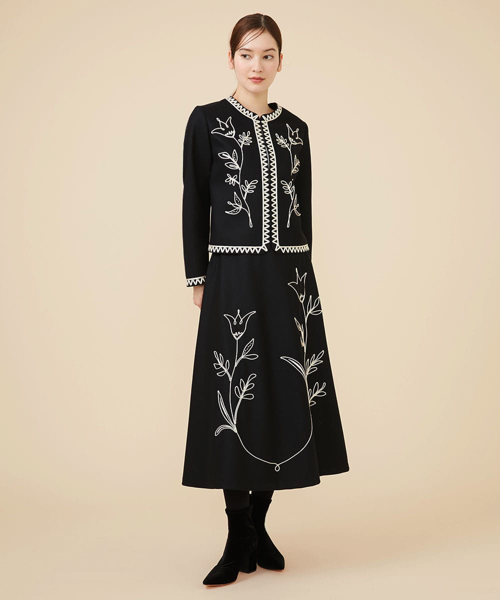 Cord embroidery skirt suit