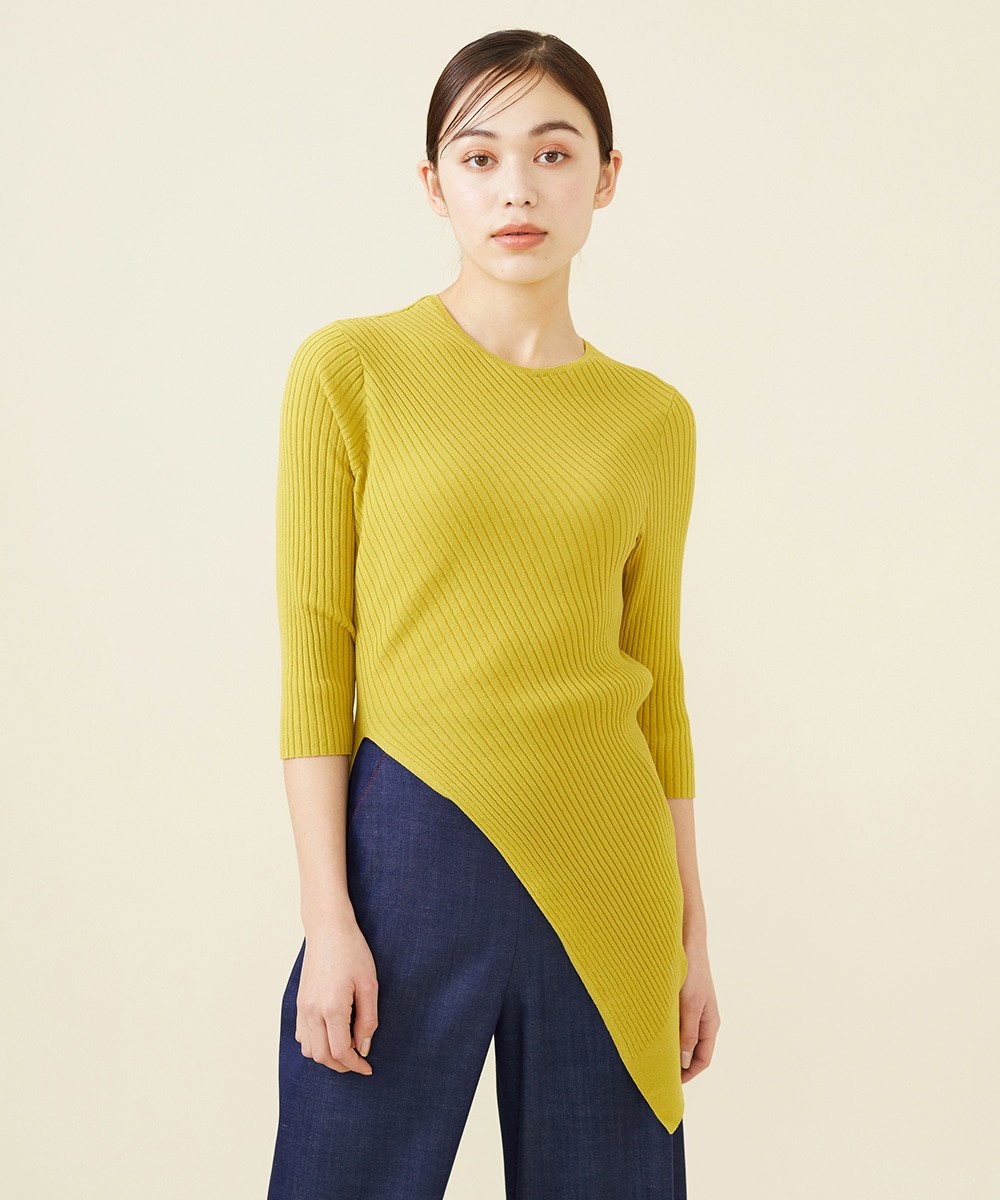 Assymetrical knit top