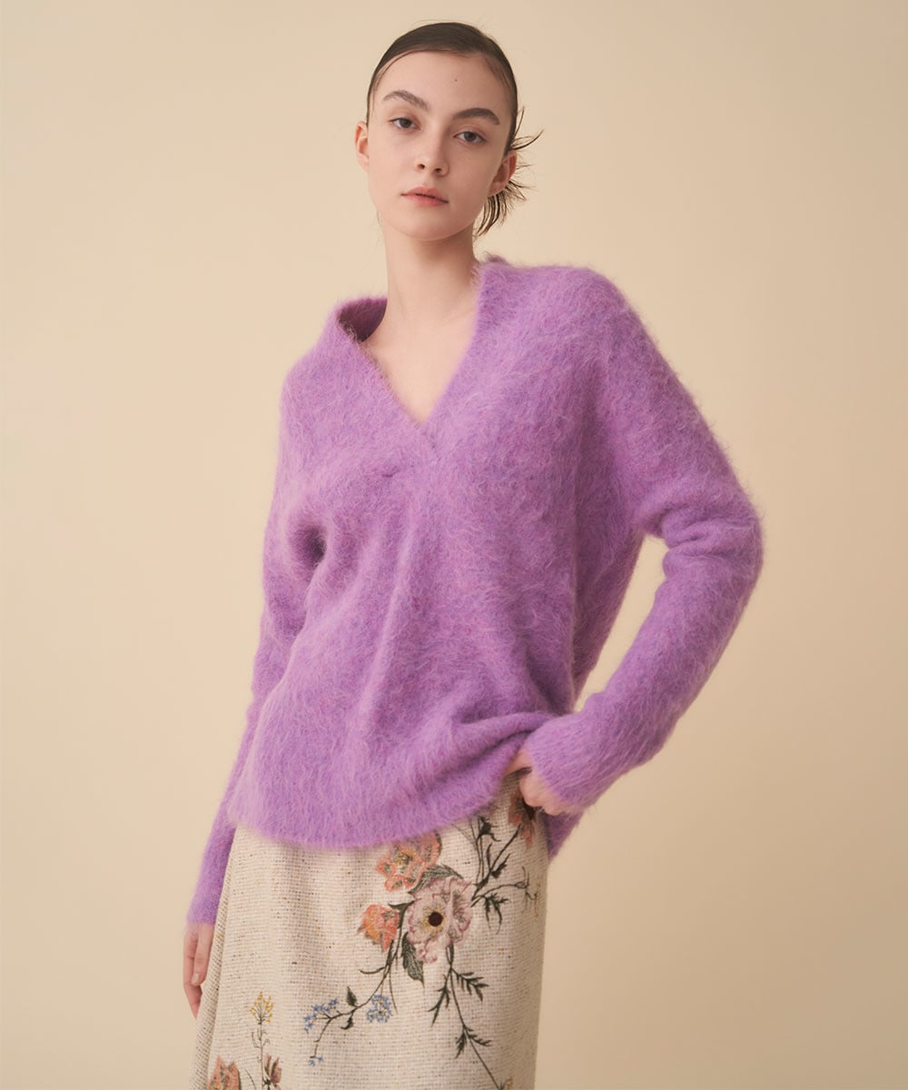 V neck knit pullover 
