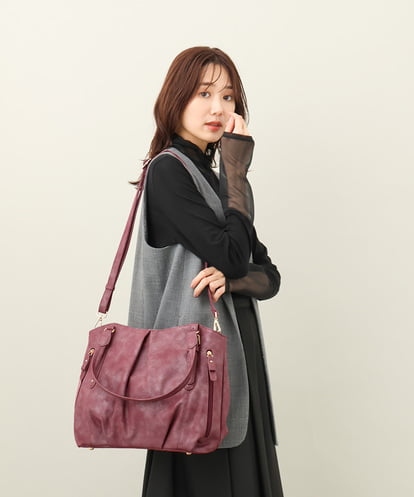 BKBAA26160 MK MICHEL KLEIN BAG [2WAY]タックラウンドトートバッグ