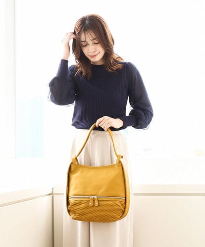 BKCGA28155 MK MICHEL KLEIN BAG [2WAY]パンチングデザイン変形ミニトートバッグ