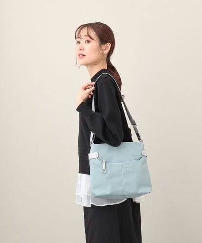 BKRGV90140 MK MICHEL KLEIN BAG [撥水/500g以下の軽量]アクセントレザースクエアショルダーバッグ