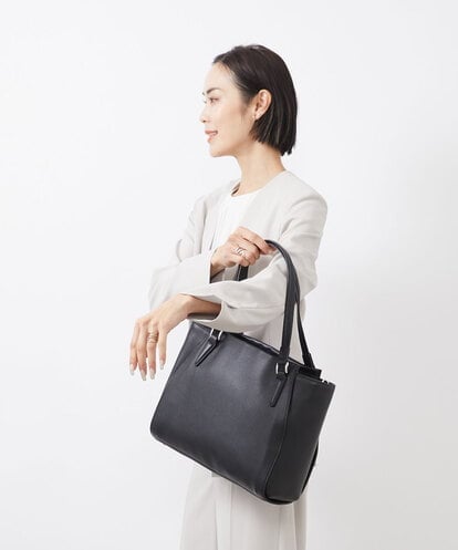 BPKAA02320 MK MICHEL KLEIN BAG [2WAY]牛革エレガントスクエアトートバッグ