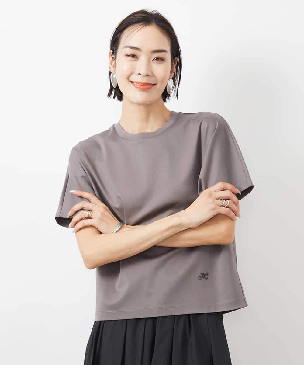 FMKGA05150 MICHEL KLEIN ワンポイント刺繍Tシャツ