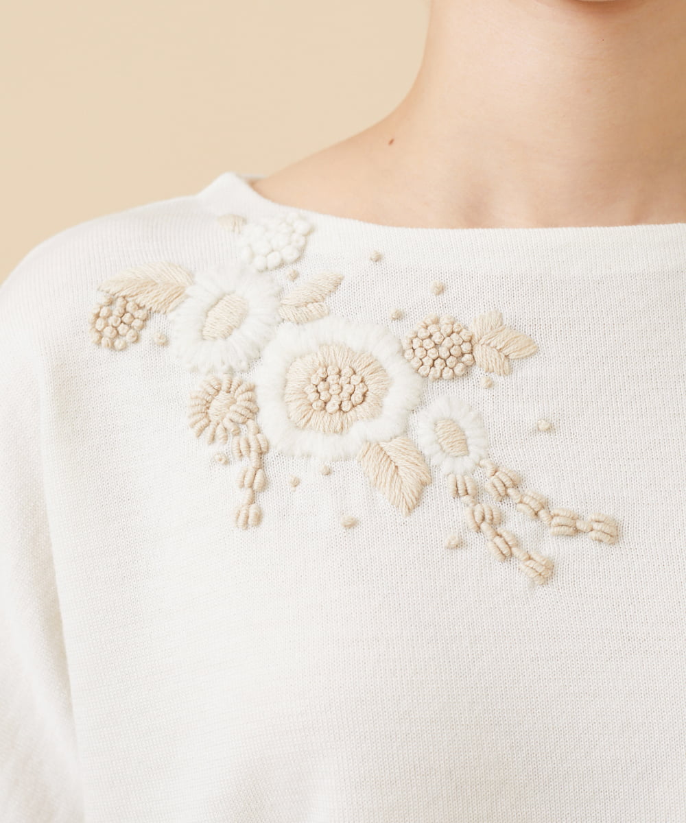 Pure】ホワイトフラワー刺繍プルオーバー(ニット・セーター) | Sybilla ...
