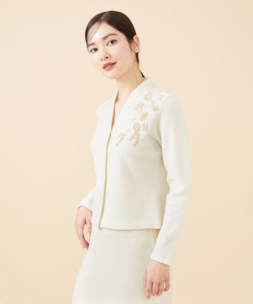 Pure】ホワイトフラワー刺繍ニットジャケット(カーディガン) | Sybilla