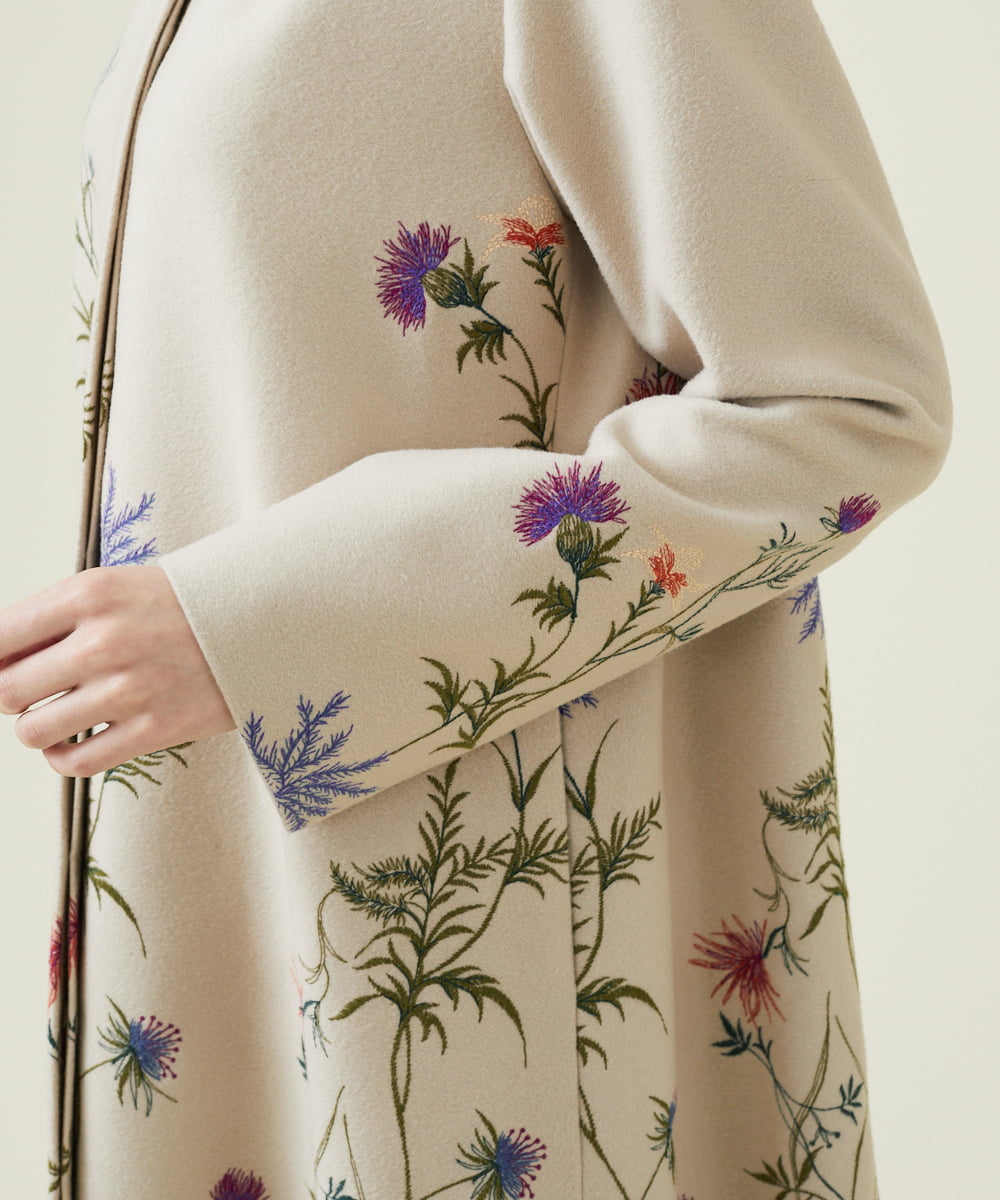 お花の刺繍　コート
