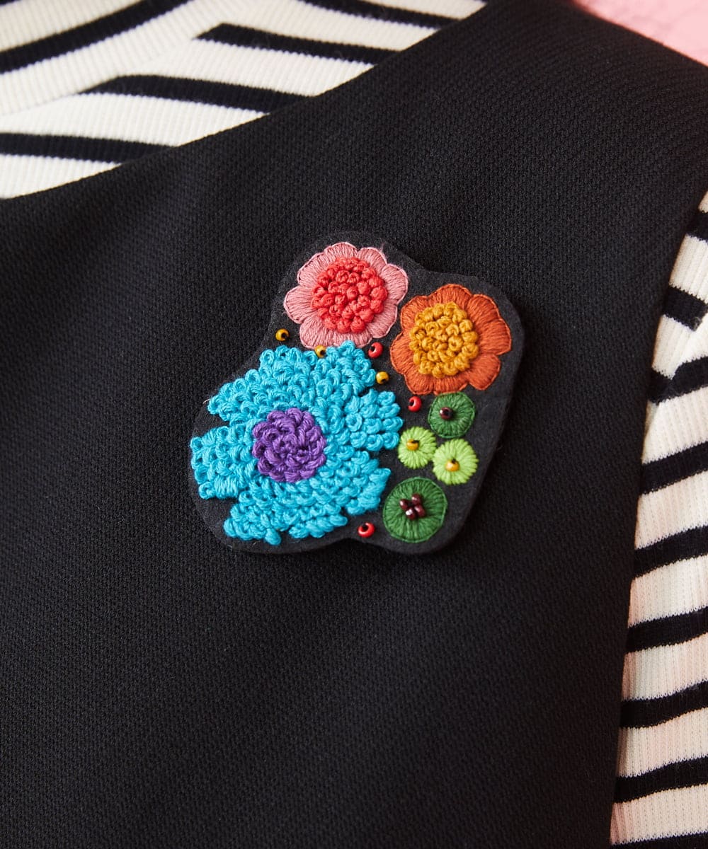 GG2JW31040 Jocomomola フラワー刺繍デザインブローチ