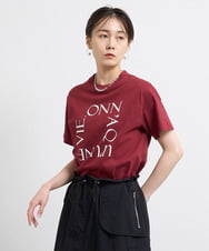 ZMKHW66049 al'aise modulation(アレーズモジュレーション) フロッキーロゴTシャツ レッド