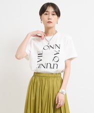 ZMKHW66049 al'aise modulation(アレーズモジュレーション) フロッキーロゴTシャツ ホワイト