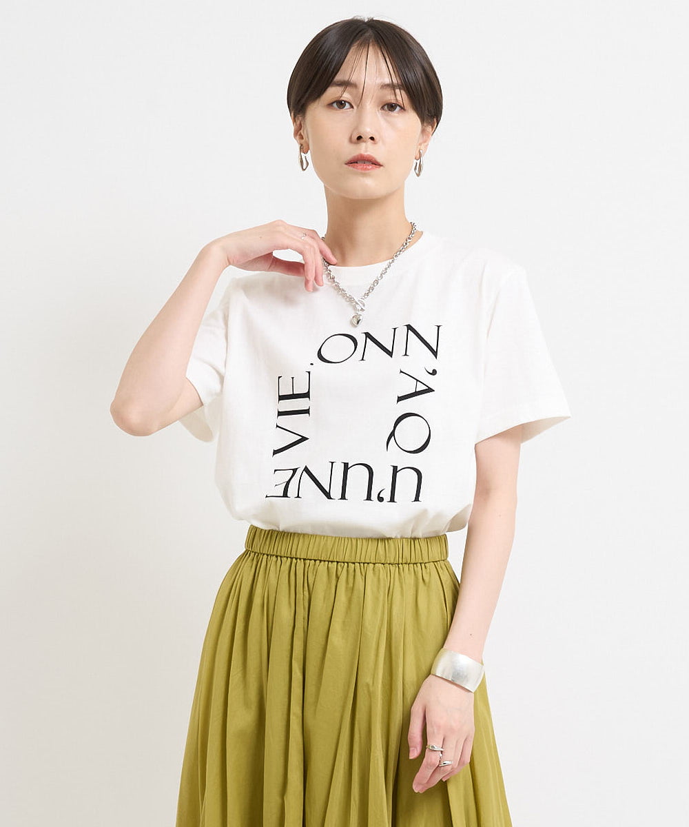 ZMKHW66049 al'aise modulation(アレーズモジュレーション) フロッキーロゴTシャツ ホワイト